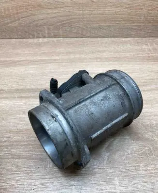 Audi A6 S6 C5 4B Mass air flow meter AFH70250