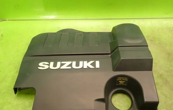 Suzuki Grand Vitara II Engine cover (trim)