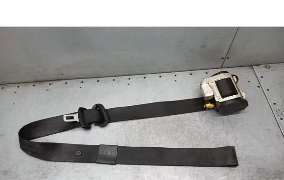 Audi A3 S3 8L Front seatbelt 