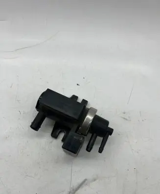 Mercedes-Benz B W245 Vacuum valve A0051535528 06T151 70078200