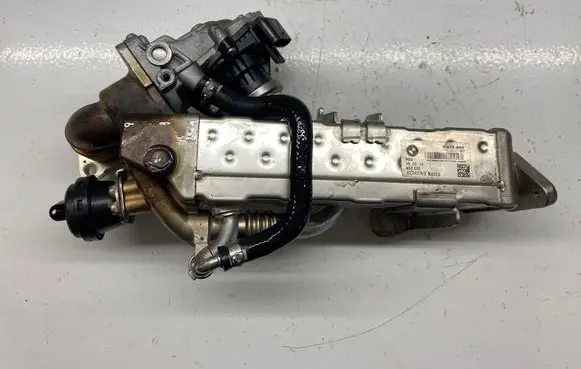 BMW 4 F36 Gran coupe EGR valve cooler 8477659