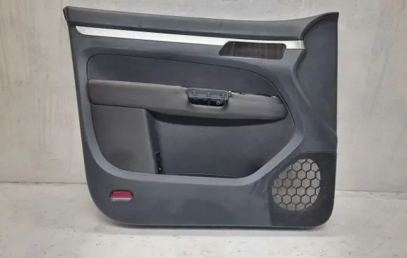 Volkswagen Touran I Front door card panel trim 1T1867011