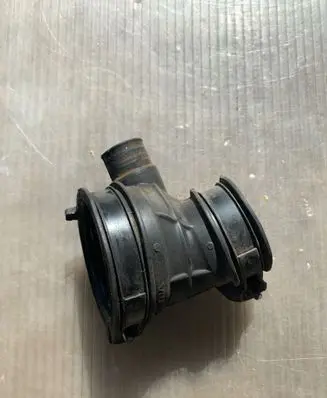 Honda CR-V Air intake hose/pipe