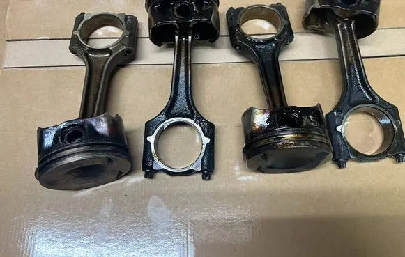 Porsche Macan (95B) Piston with connecting rod 06KBN82420