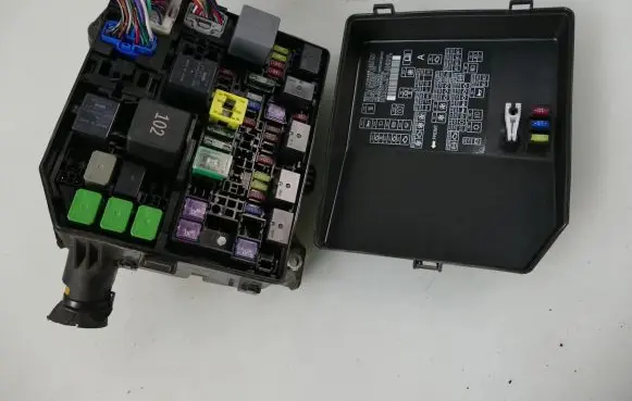 Mitsubishi Outlander Fuse box set