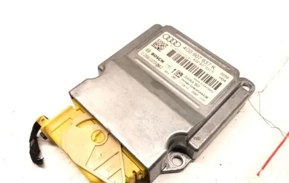 Audi A6 C7 Airbag deployment crash/impact sensor 4G0907637F