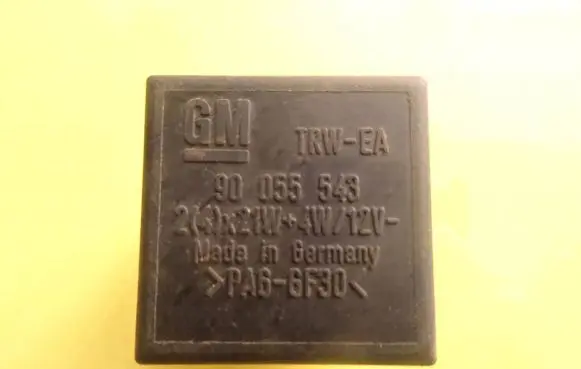 Opel Omega B2 Other relay 90055543