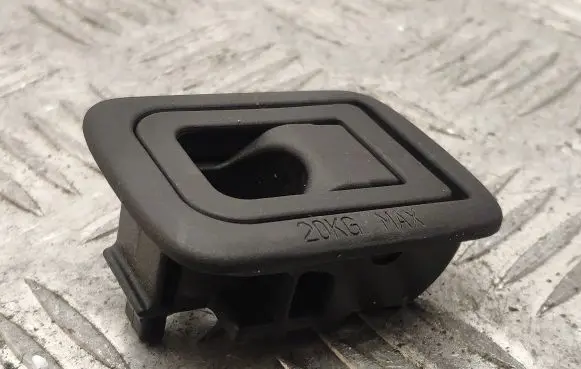 Mitsubishi Outlander Tie down hook / loop 
