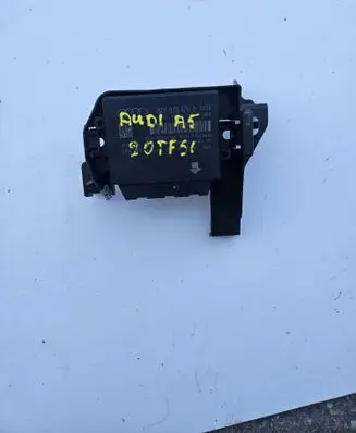 Audi A4 S4 B8 8K Parking PDC control unit/module 8K0919475Q 8K0919475