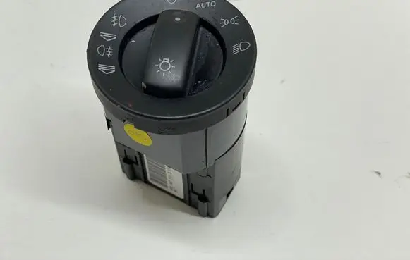 Audi A4 S4 B7 8E 8H Light switch 8E0941531B K3074S