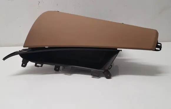 Glove box