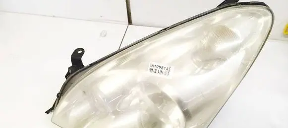 Toyota Corolla Verso AR10 Headlight/headlamp 