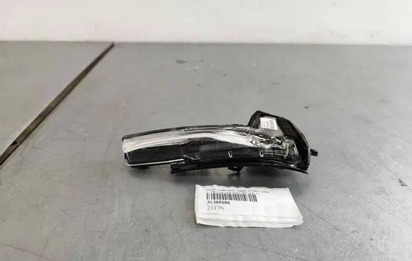 Volvo XC90 Mirror indicator light 31385686