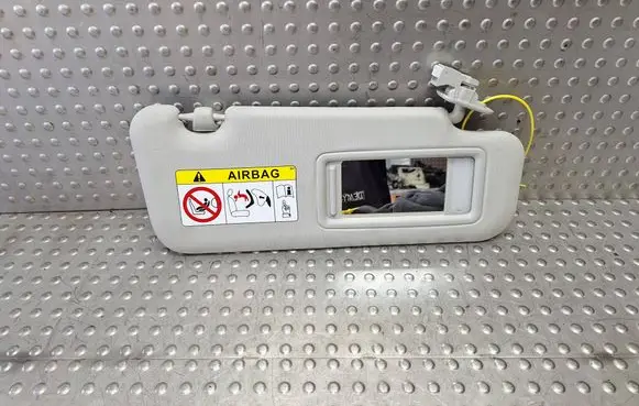 Mazda 6 Sun visor