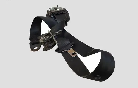 Peugeot 407 Front seatbelt 8030023