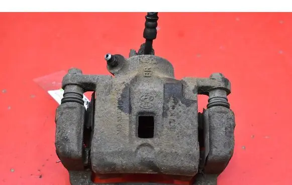 Hyundai Genesis Rear brake caliper 