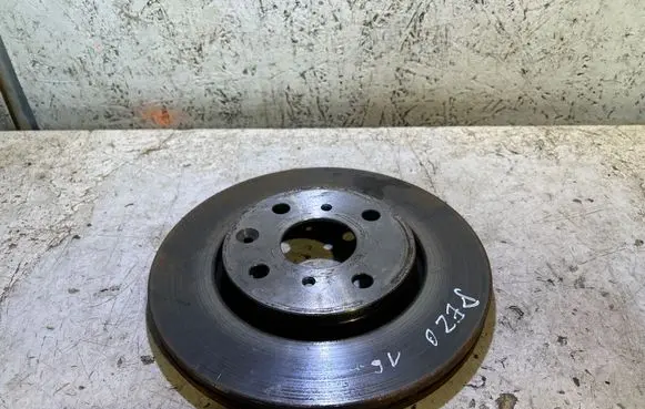 Peugeot 108 Front brake disc