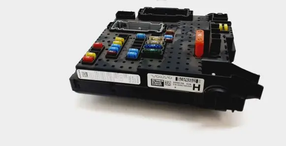 Volvo XC90 Fuse module 30786646