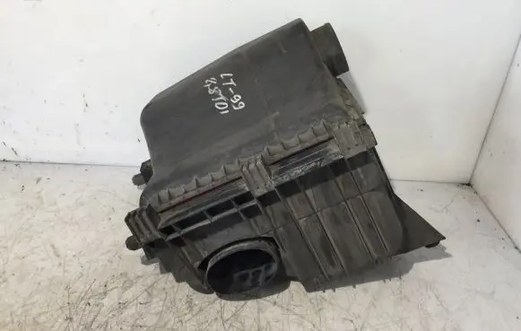 Volkswagen II LT Air filter box 2D0129607