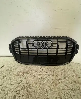 Audi Q7 4M Front bumper upper radiator grill 4M0853651