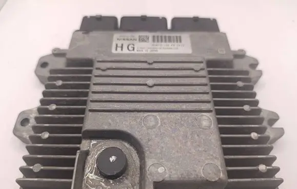 Nissan Juke I F15 Engine control unit/module ECU DEA010150 DEA010150F