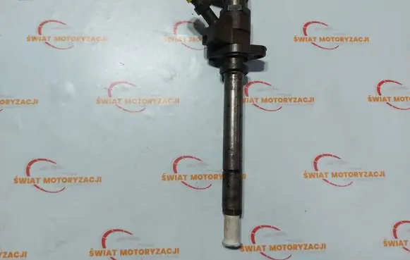 Volvo V70 Fuel injector 9657144580