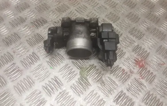 Toyota Avensis T250 Throttle valve