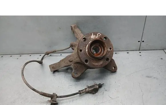 Renault Scenic I Front wheel hub spindle knuckle