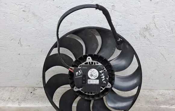 Opel Mokka B Radiator cooling fan shroud 9826929880