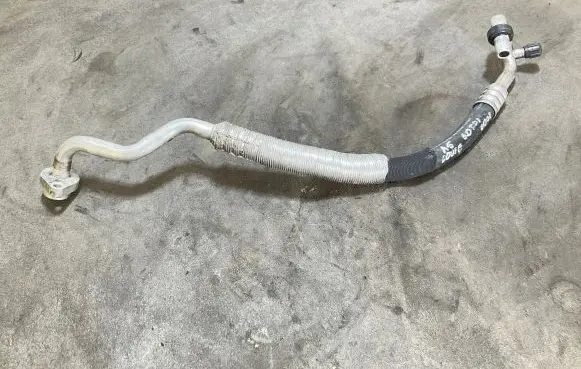 Audi A5 8T 8F Air conditioning (A/C) pipe/hose 8K0260707H