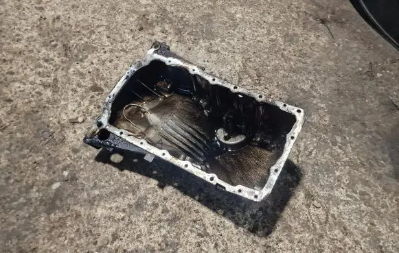 Volkswagen PASSAT B5.5 Oil sump