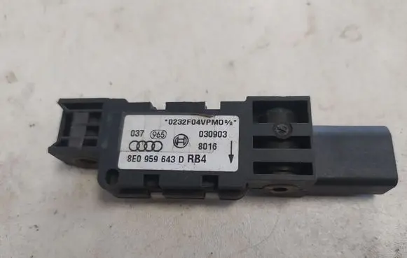 Audi A4 S4 B6 8E 8H Airbag deployment crash/impact sensor 8E0959643D