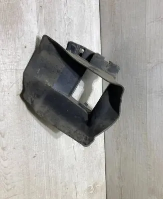 Intercooler air guide/duct channel