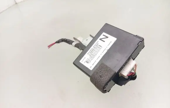 Toyota Avensis T270 Immobilizer control unit/module 8978405020