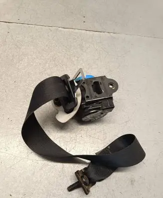 Rear seatbelt