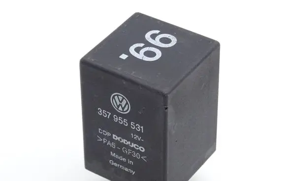 Audi A4 S4 B5 8D Other relay 357955531