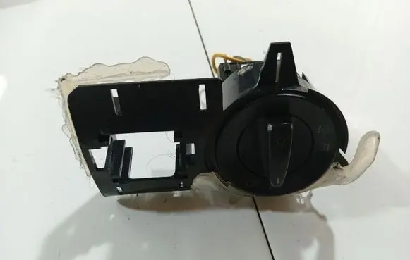 Light switch