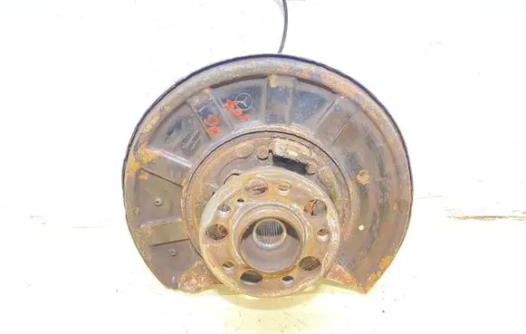 Mercedes-Benz E W212 Rear wheel hub