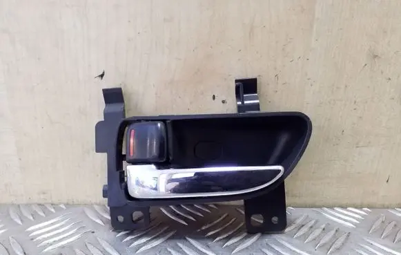 Subaru Outback Front door interior handle