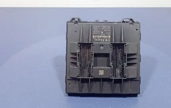Seat Ibiza IV (6J,6P) Comfort/convenience module 6R0937087B