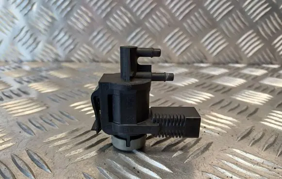 Seat Leon (1P) Turbo solenoid valve 1K0906283A