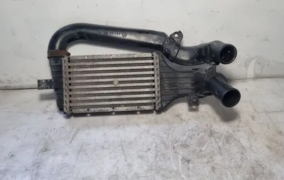 Opel Zafira A Intercooler radiator 24406701