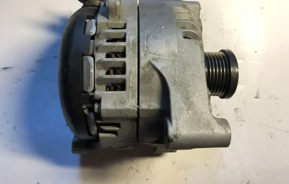 BMW 3 F30 F35 F31 Generator/alternator 7605478 760547805 1042106395