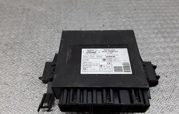 Ford Focus Comfort/convenience module 98AG15K600DD 5WK47230D