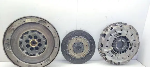 BMW 1 E81 E87 Clutch set kit 7615627 7577479