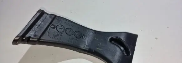 BMW X3 G01 Cabin air duct channel 7425127