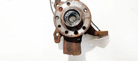 Opel Zafira B Front wheel hub