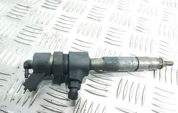 Fiat Punto (176) Fuel injector 0445110019 B445111141 08310