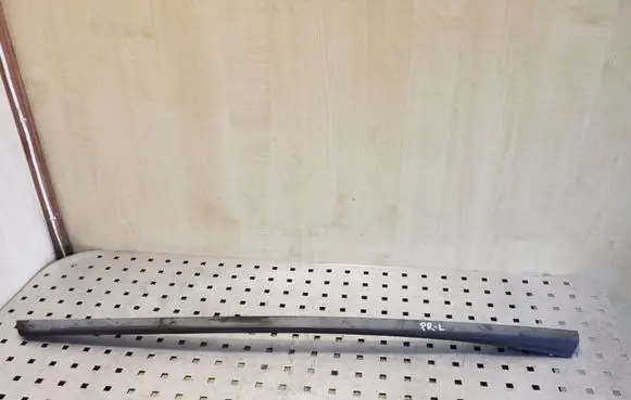 Volvo XC70 Windshield trim