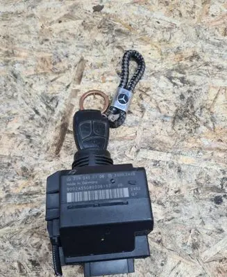 Mercedes-Benz CLK A209 C209 Ignition lock 2095450708 9002455080206152